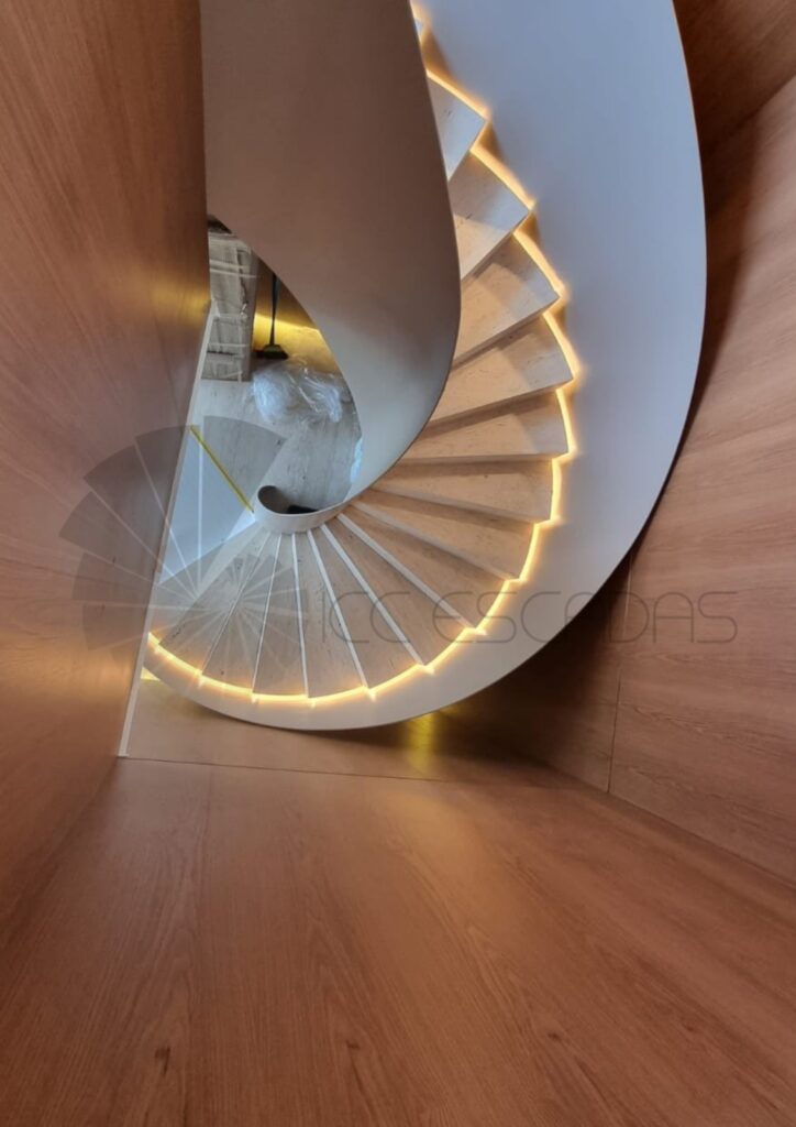 Escadas curvas